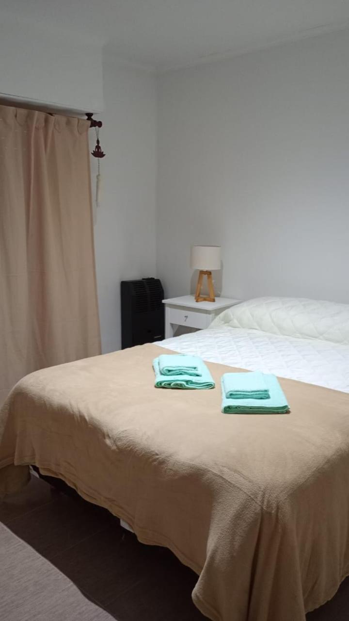 Apartment Departamento 4 De Abril 541